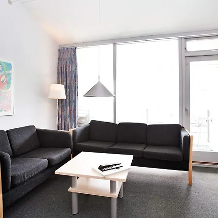 Apartment Xliv *